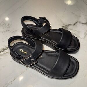 Clarks Alda strap black leather sandals platform